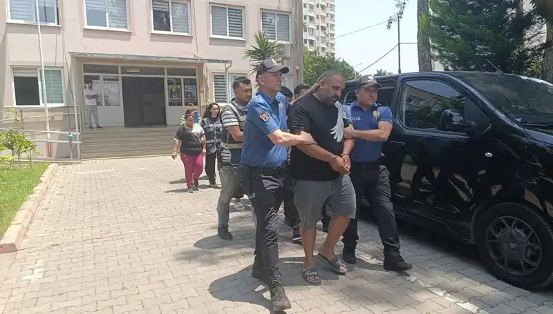Adana'da Dev Dolandırıcılık Operasyonu: 4 Kişi Tutuklandı, Detaylar Şok Edici!