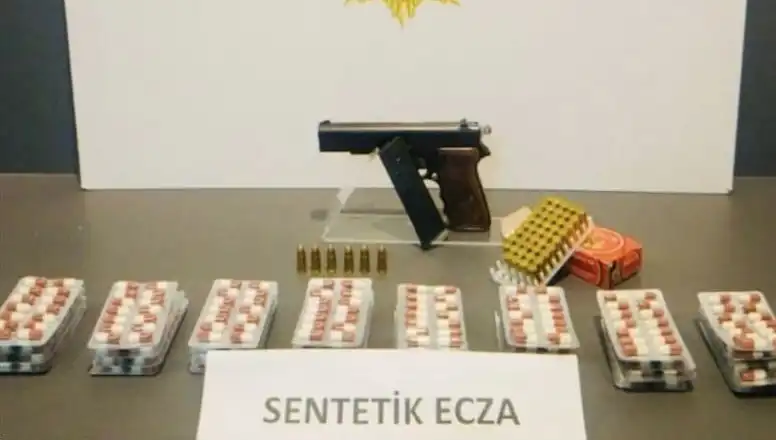 Samsun'da Uyuşturucu Operasyonu: Polisiye Başarı ile Binlerce Hap Ele Geçirildi