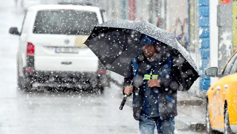 Nisan'da Beklenmedik Kar Sürprizi Yaşandı!