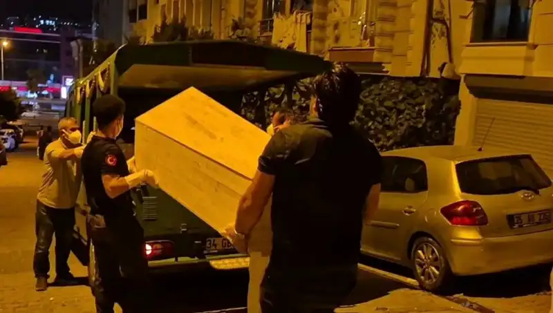 Esenyurt'ta Kadın Cesedi Bulundu: Olayın Ardındaki Gizem Ne?
