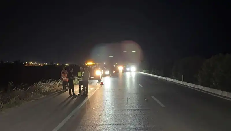 Adana’da Üç Araçlı Zincirleme Trafik Kazası: Burada Ne Oldu?