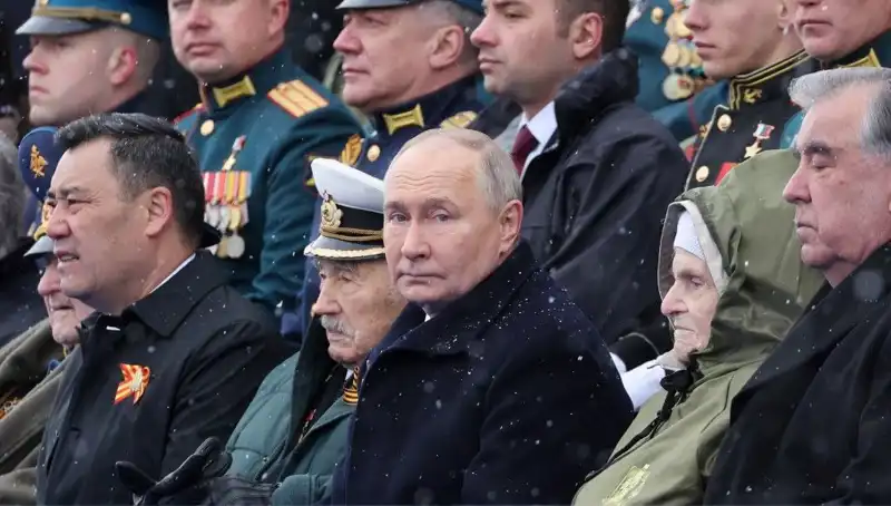 Rus Ordusu Genişliyor: Putin'in Tarihi İade-i İtibarı ve Askeri Hamleleri