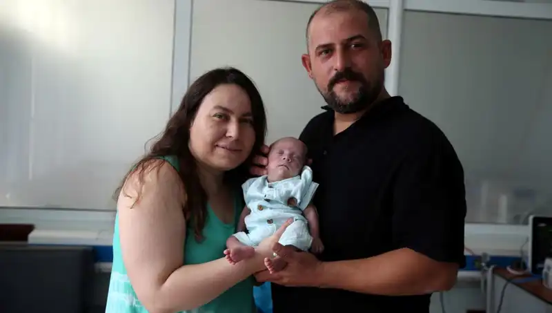 Küçük Mucize: 800 Gramla Doğan Bebeğin Destanı