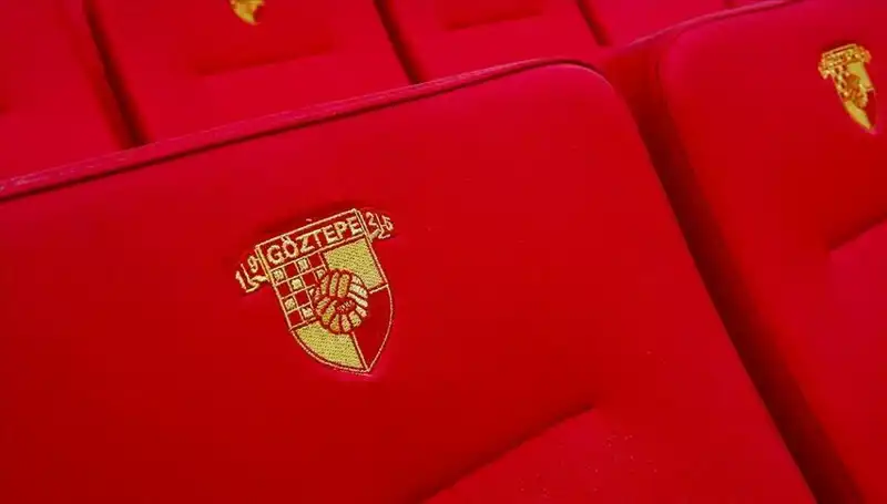 Göztepe, Avrupa'nın Yıldız Adayı Junior Olaitan'la Anlaştı!